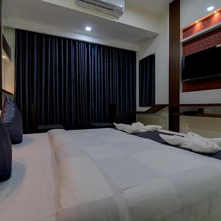 Hotel Mourya Residency Navi Mumbai Luaran gambar